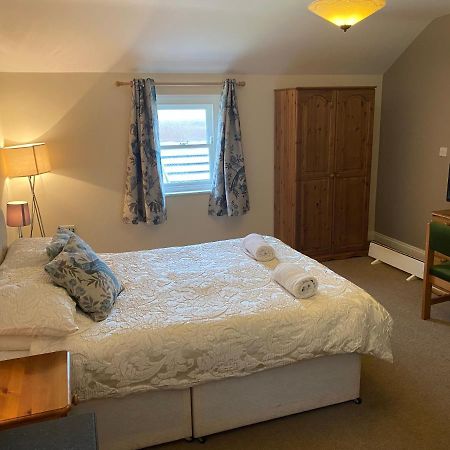 Newgale The Duke Of Edinburgh Inn מראה חיצוני תמונה