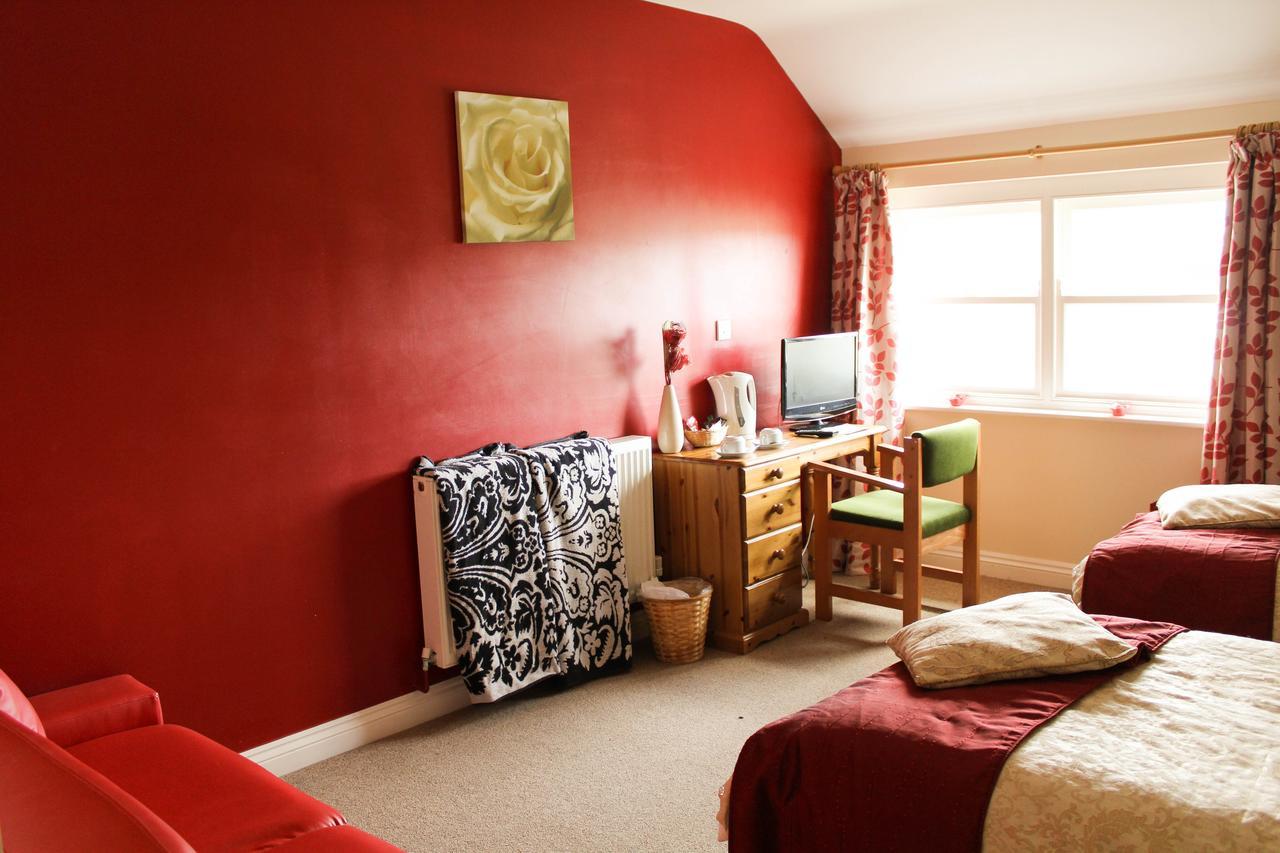 Newgale The Duke Of Edinburgh Inn חדר תמונה